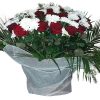 Фото товара 100 красно-белых роз в корзине в Харькове