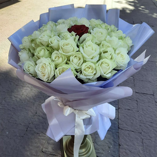 цветы и подарки к новому году в категории 51 Роза | «Букетик Харьков»